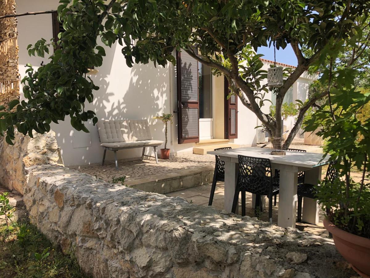 B&B Tenuta La Cornula San Donato di Lecce Dış mekan fotoğraf